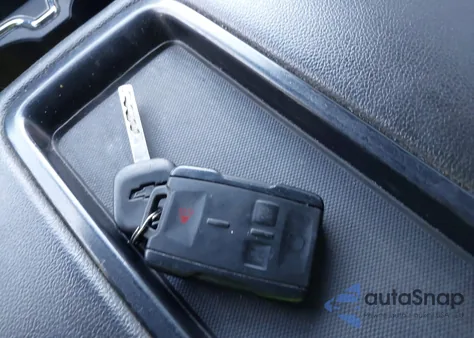 2015 Chevrolet Silverado 1500 1Lt z USA, uszkodzony, nr VIN 1GCRCREC7FZ373255